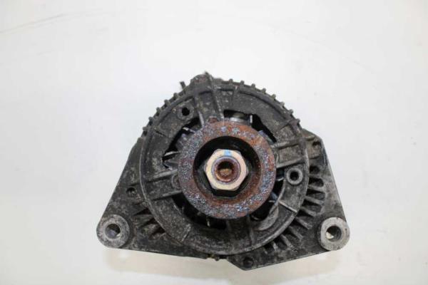 ALTERNATEUR MERCEDES - Vue 1